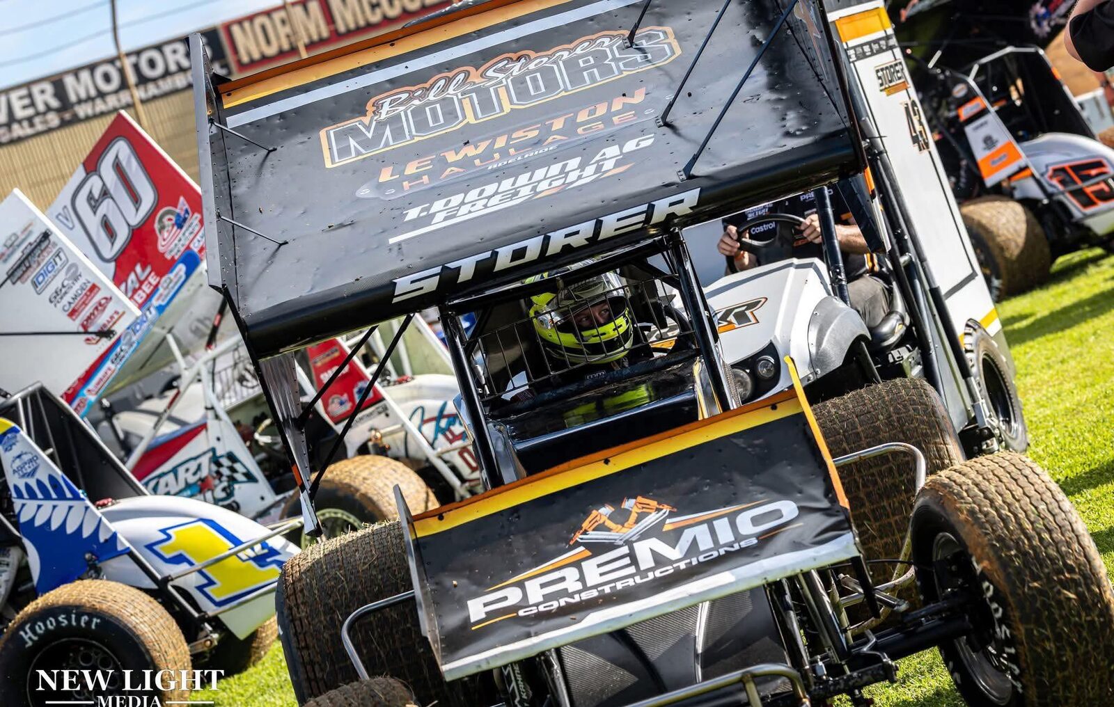 The #43 Sprintcar head-on